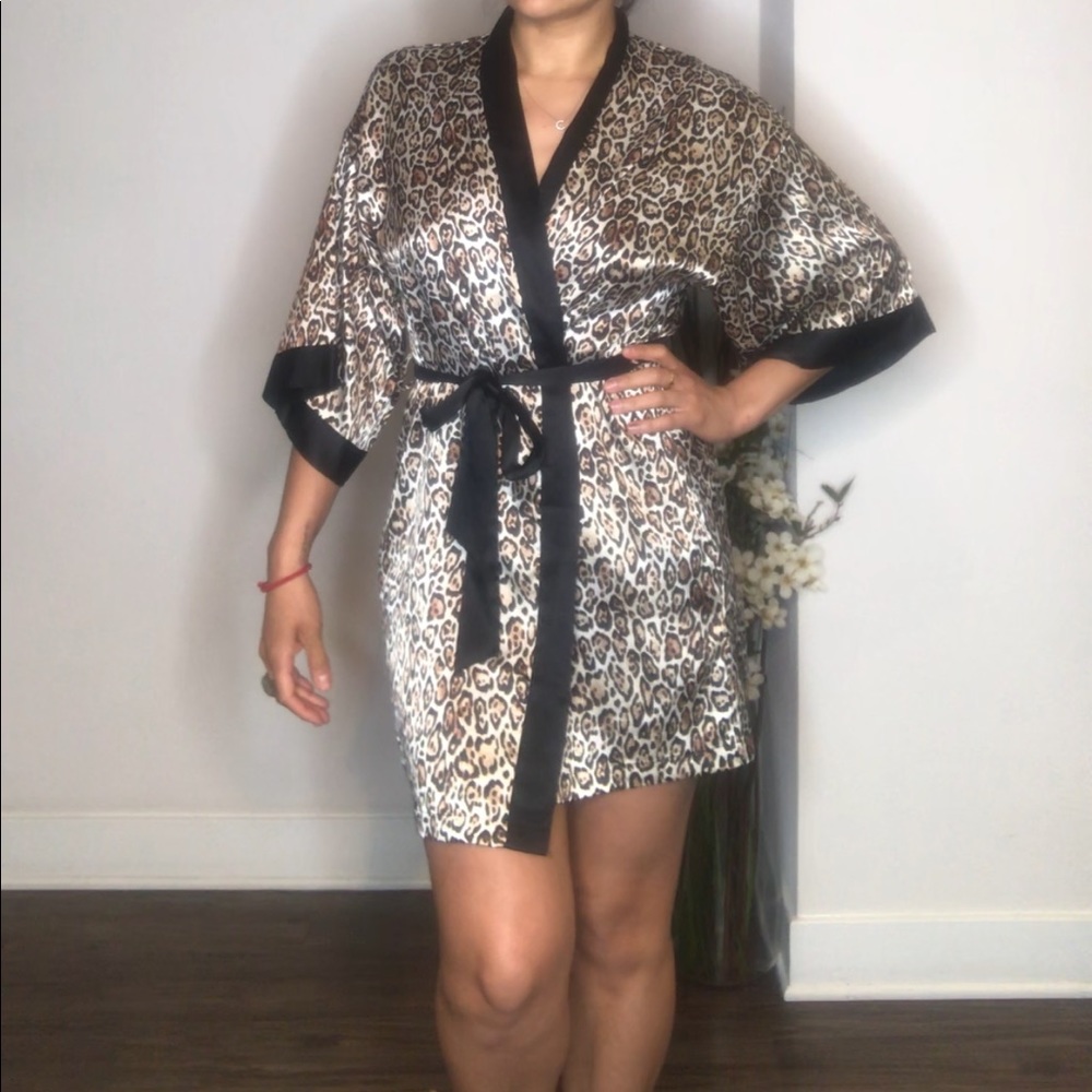 VICTORIAS SECRET robe